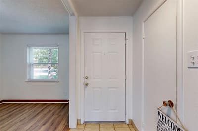 1000 Springdale Road, Bedford TX 76021 - Photo 4