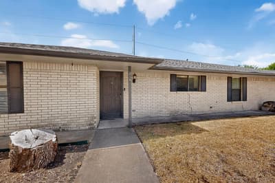 214 Buffalo Creek Drive, Waxahachie TX 75165 - Photo 3