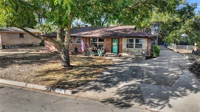 1772 N Bingham Street, Stephenville TX 76401 - Photo 2