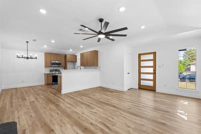 10232 Blackjack Oaks Drive, Dallas TX 75227 - Photo 4