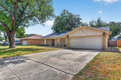 1016 Westminster Lane, Mansfield TX 76063 - Photo 2