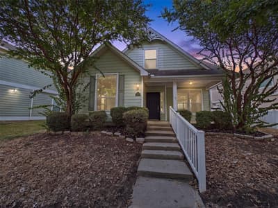 1016 Oakcrest Drive, Providence Village TX 76227