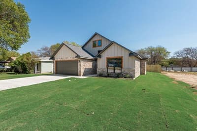 804 Vaquero Street, White Settlement TX 76108