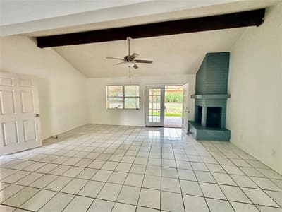 713 Rolling Hills Drive, Hewitt TX 76643 - Photo 2