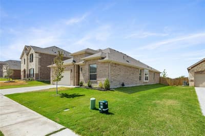 2908 Edgerton Road, Fort Worth TX 76179 - Photo 2