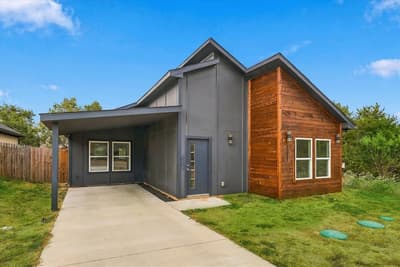 3023 Brazos River Drive, Granbury TX 76048