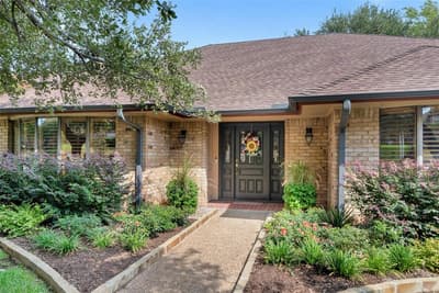7605 Willowood Court, Fort Worth TX 76112 - Photo 2