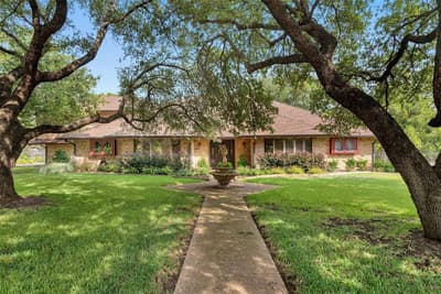 7605 Willowood Court, Fort Worth TX 76112