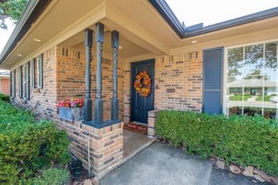 10408 Vistadale Drive, Dallas TX 75238 - Photo 2