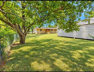 105 E Laura Avenue, Quinlan TX 75474 - Photo 5