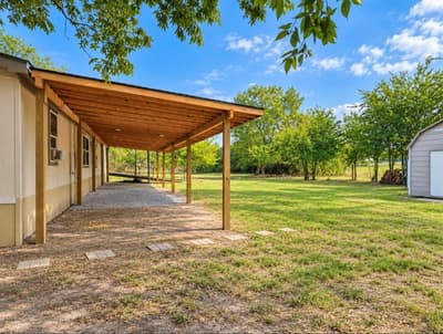 105 E Laura Avenue, Quinlan TX 75474 - Photo 4