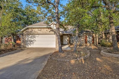 2104 Leslie Street, Denton TX 76205 - Photo 2