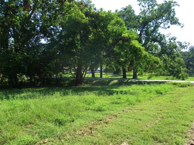 809 E 7th Street, Bonham TX 75418 - Photo 2