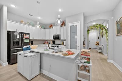 2814 Grand Lookout Lane, Arlington TX 76001 - Photo 5