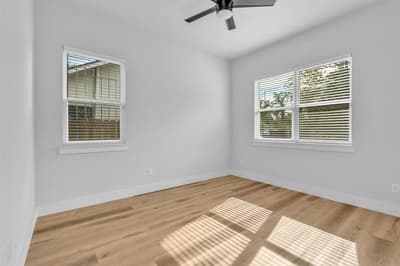 2731 Maurine F. Bailey Way, Dallas TX 75215 - Photo 3
