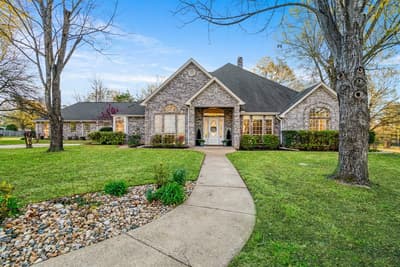 390 Timber Lakes Drive, Powderly TX 75473