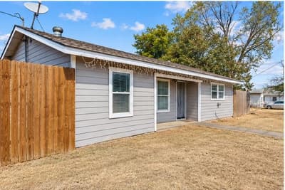 401 E Davis Avenue, Alvarado TX 76009 - Photo 2