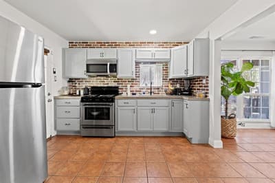 1509 Wynn Terrace, Arlington TX 76010 - Photo 2