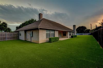 8240 Saddlebrook Drive, Benbrook TX 76116 - Photo 5