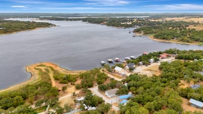 445 Lakeside Drive, Bowie TX 76230 - Photo 4