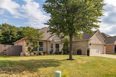 8308 Teja Trail, Benbrook TX 76126
