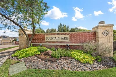 307 Park Haven Boulevard, Euless TX 76039 - Photo 4