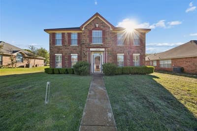 1203 White Drive, Cedar Hill TX 75104