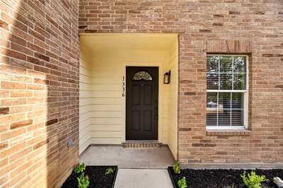 1336 Kiwi Court, Dallas TX 75051 - Photo 3