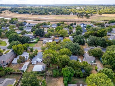 720 Northwood Road, Fort Worth TX 76107
