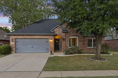 10404 Bear Creek Trail, Fort Worth TX 76244 - Photo 2