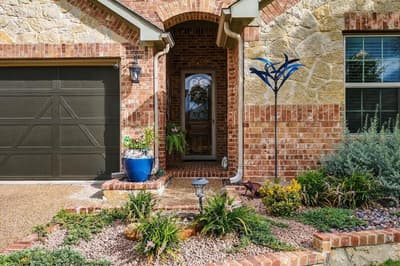 1629 Falconet Court, Carrollton TX 75010 - Photo 3
