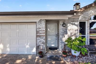 203 Briarglen Drive, Cedar Hill TX 75104 - Photo 5