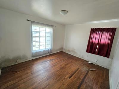 2710 Exeter Avenue, Dallas TX 75216 - Photo 4