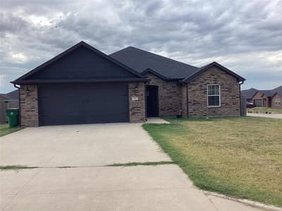 122 NORTH MEADOWS Street, Pottsboro TX 75076 - Photo 2
