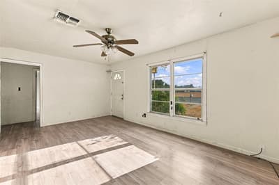 814 S Pierce Street, McGregor TX 76657 - Photo 4