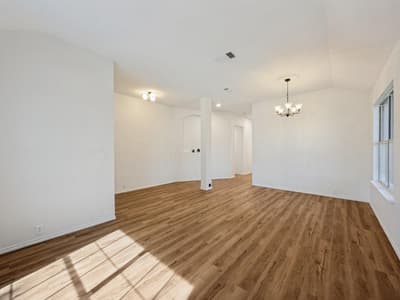 1309 Dundee Drive, Arlington TX 76002 - Photo 4