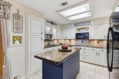707 Glenn Drive, Euless TX 76039 - Photo 4