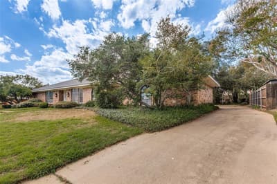 3716 Stoney Creek Road, Fort Worth TX 76116 - Photo 2