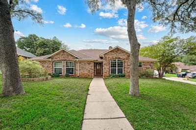 3804 Berkshire Court, Bedford TX 76021 - Photo 5