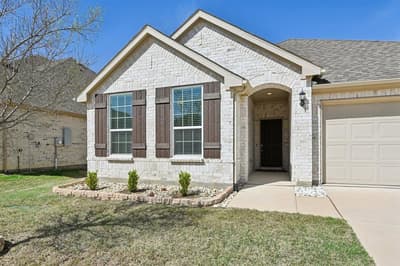 1521 Quentin Drive, Aubrey TX 76227 - Photo 5