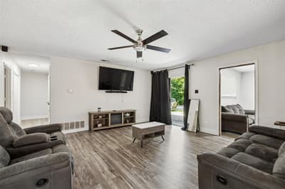 1047 Westlake Drive, DeSoto TX 75115 - Photo 5