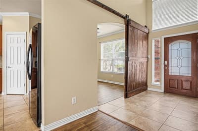 804 W Bend Boulevard, Burleson TX 76028 - Photo 5