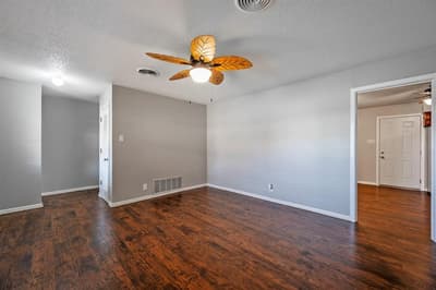 2710 W Walker Street, Denison TX 75020 - Photo 5