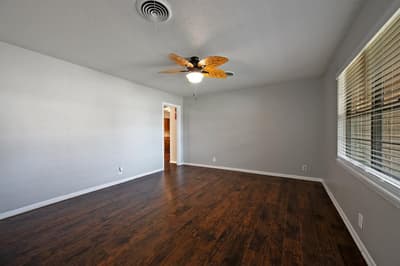 2710 W Walker Street, Denison TX 75020 - Photo 4