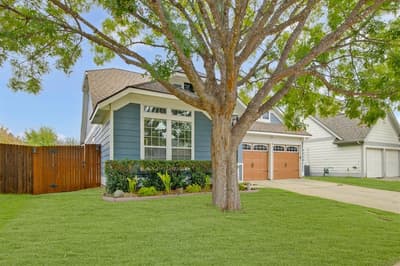 9928 Tanglebrush Drive, McKinney TX 75072 - Photo 2