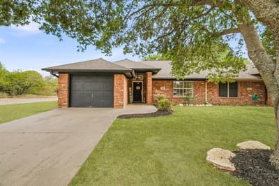 300 Wedgewood Drive, Stephenville TX 76401
