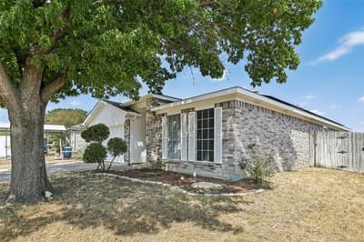 5558 Heatherglen Terrace, Fort Worth TX 76179 - Photo 2