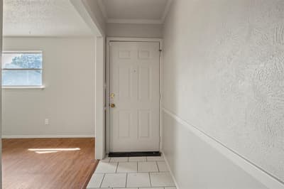 2523 Avonhill Drive, Arlington TX 76015 - Photo 4