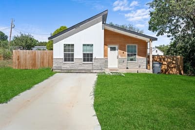5811 Lake Granbury Trail, Granbury TX 76048