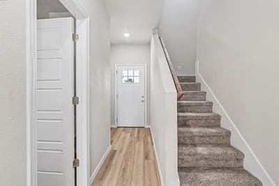 600 Paradise Street, Fort Worth TX 76111 - Photo 2